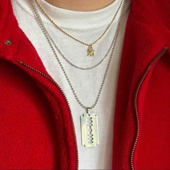 Y2K 2000s silver razor blade pendant chain necklace - Picture 7 of 8